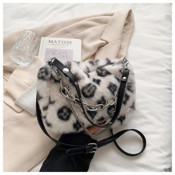 Lightweight and comfortable to carry